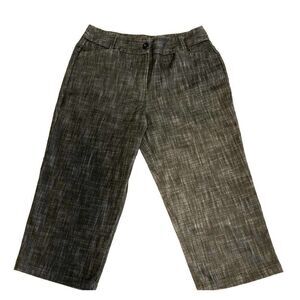 Larry Levine stretch grey women’s capris